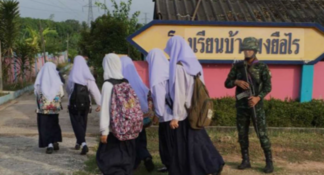 Para Guru di Thailand Selatan Desak Perlindungan Saat Kekerasan Meningkat